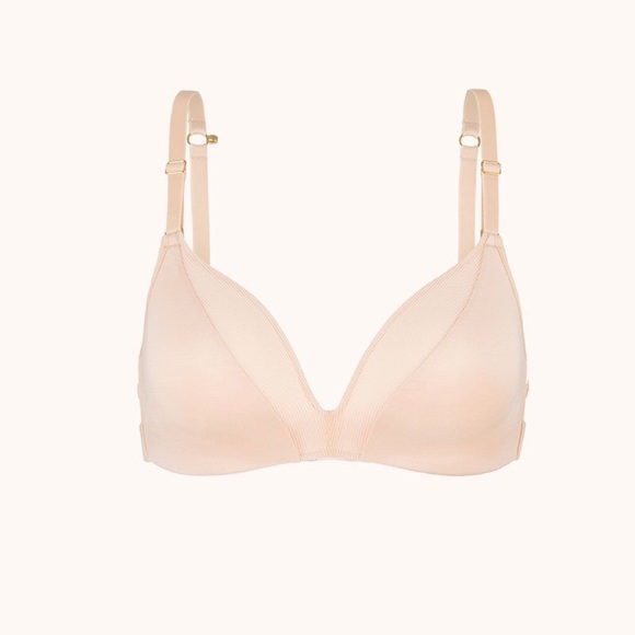 LIVELY All-Day Deep V No-Wire Bra - Picture 4 of 7